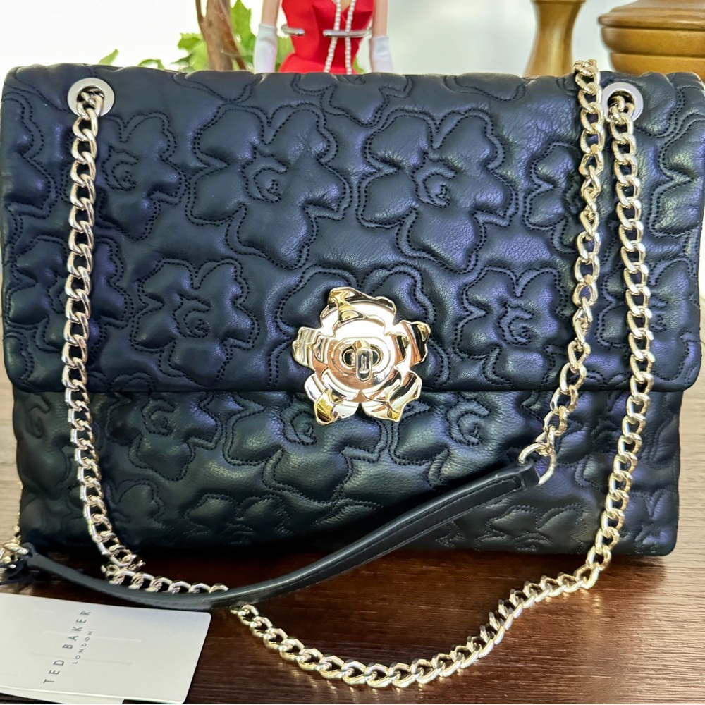 ✅ “Ted Baker” Magnolia Quilted Large Cross Body Bag